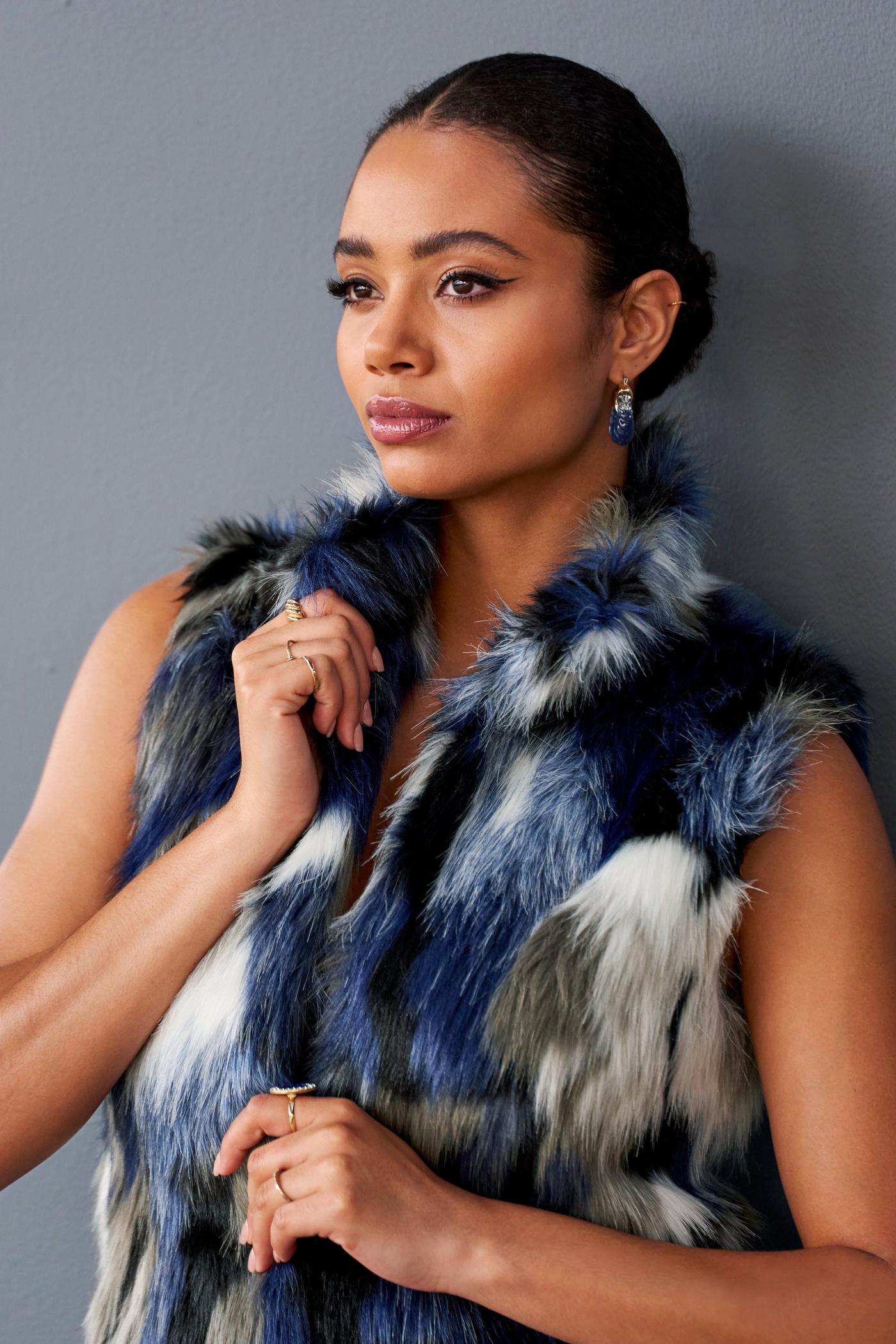 Navy Faux Fur Vest - Medicine & Manicures %