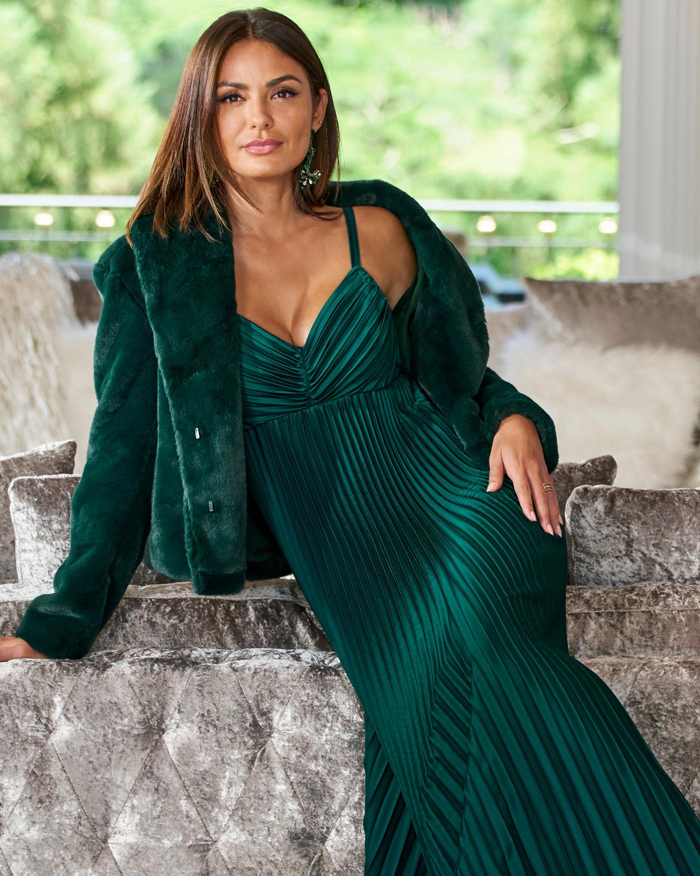 Green long sleeve deep v-neck Empire Maxi Dress