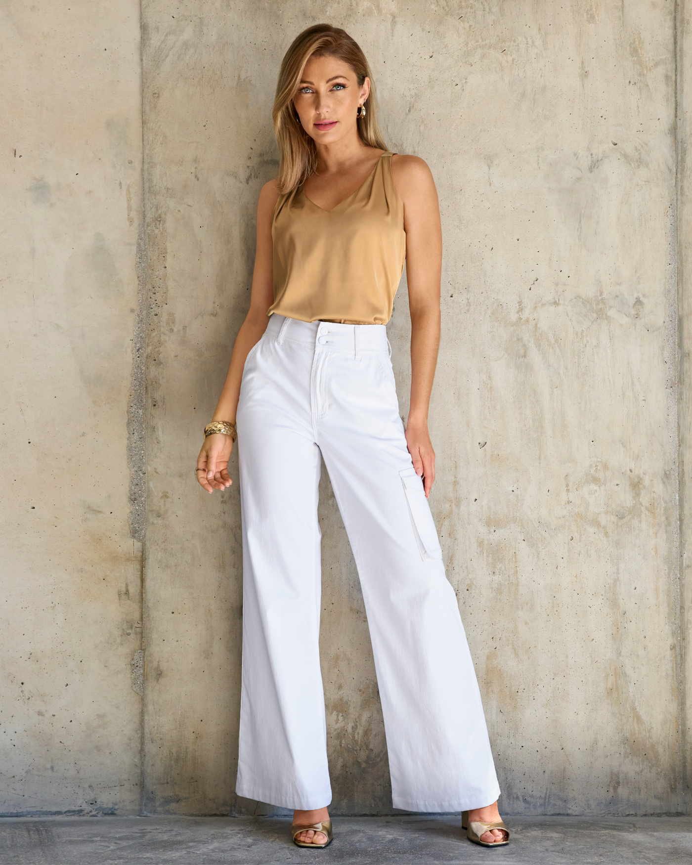 How To Style Bell Bottoms  How to style bell bottoms, Wide leg jeans outfit,  White wide leg jeans
