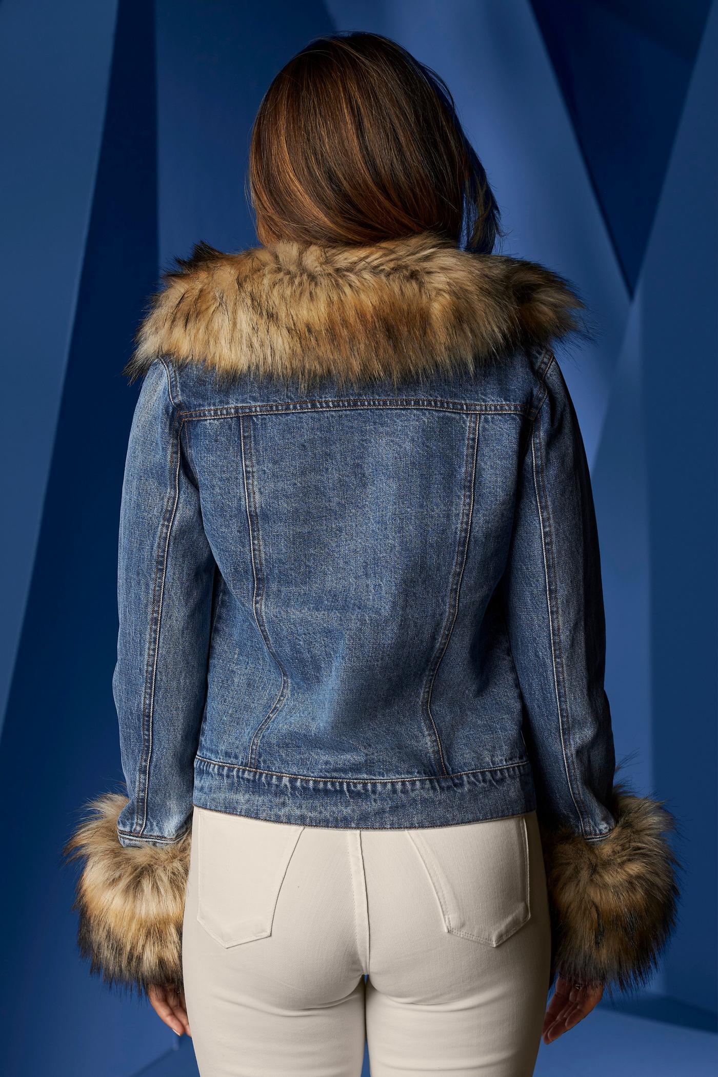 Jean jacket with fur hood 2025