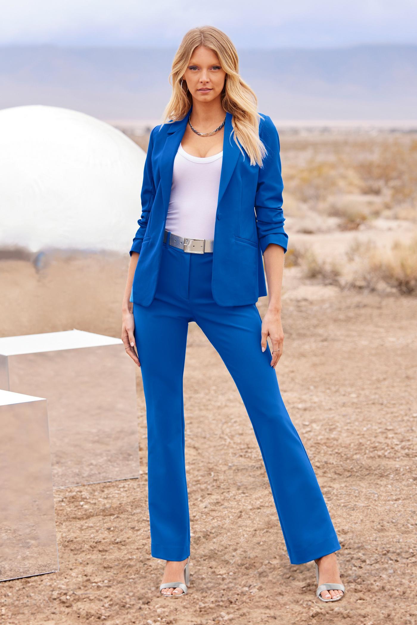 リュクスバーディ　プポンハーネス　ブルー Essential Stretch Ruched Sleeve Single Button Blazer - Lapis Blue