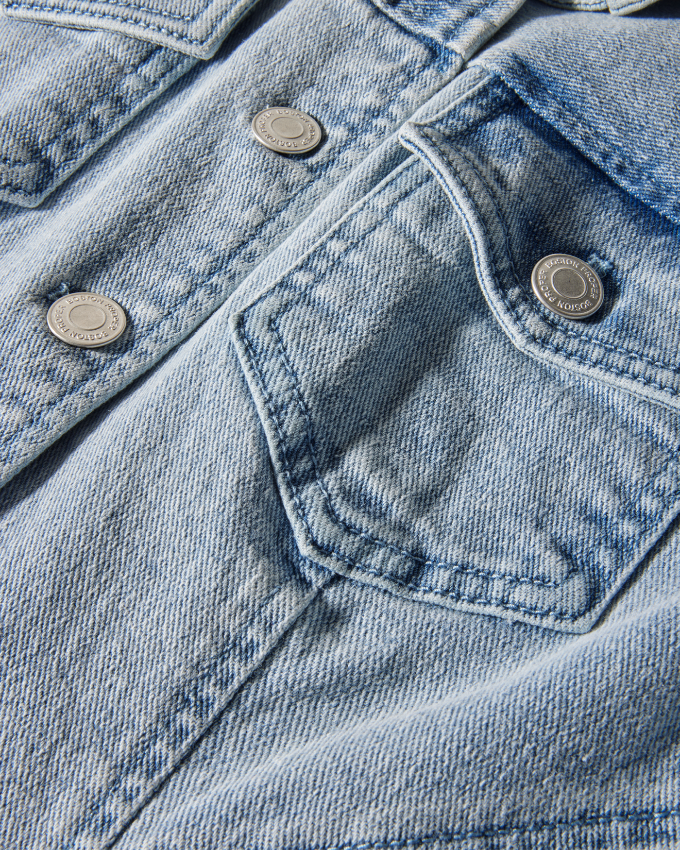 Ruched Sleeve Shaped Denim Jacket Light Wash
