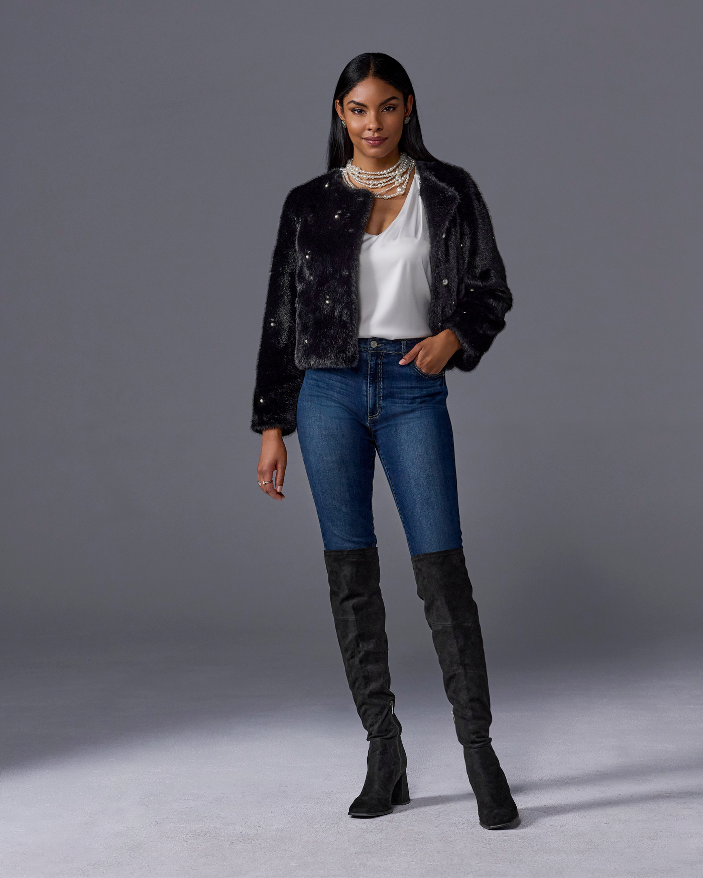 Pearl Embellished Faux Fur Collarless Chubby Black