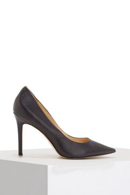 simple leather pump