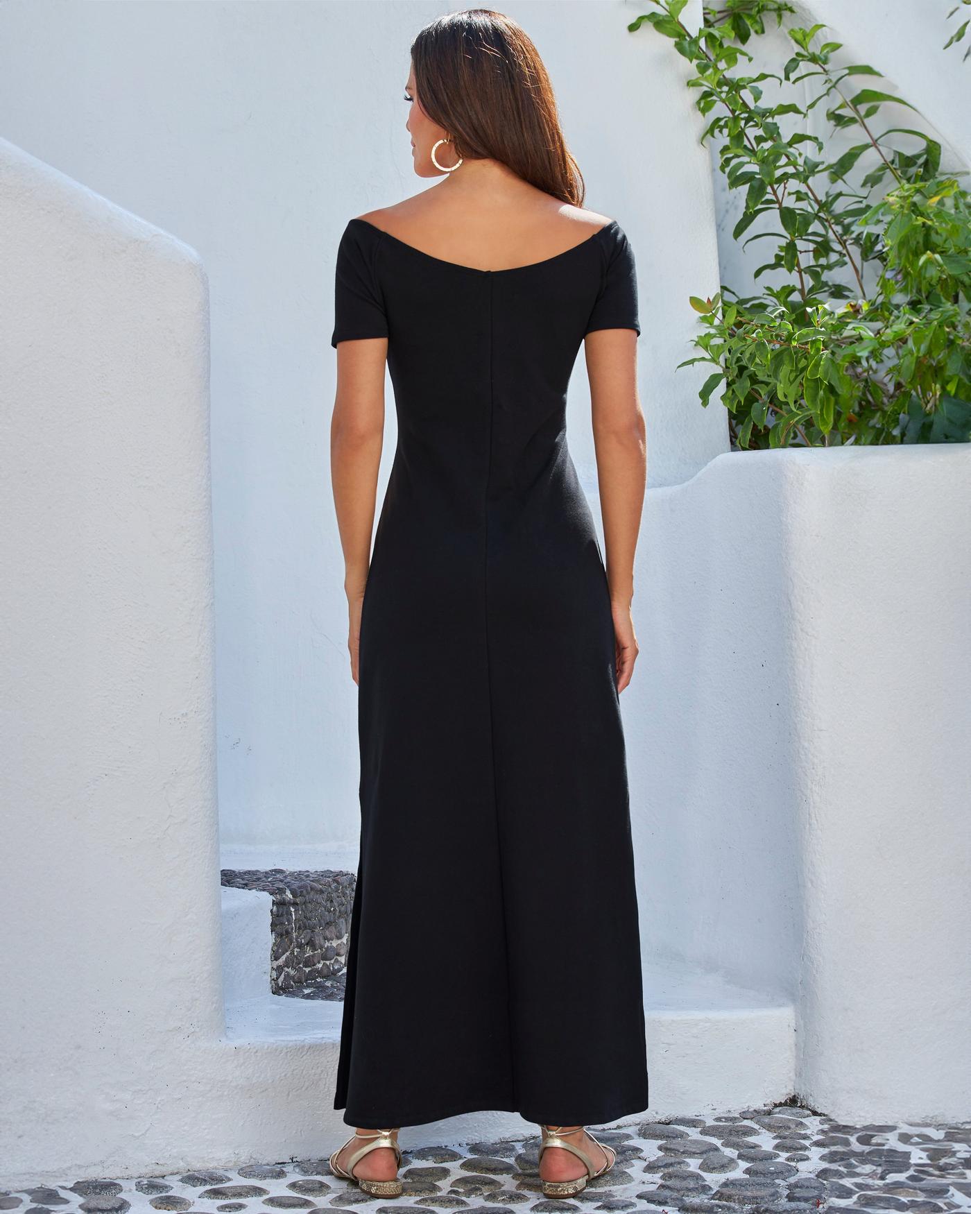 plus size flowy dress A Line Dresses Long Sleeve V Neck Sizes 14–32. ARTESANAL Color:Peanut Brown Kara Elegant Backless Satin
