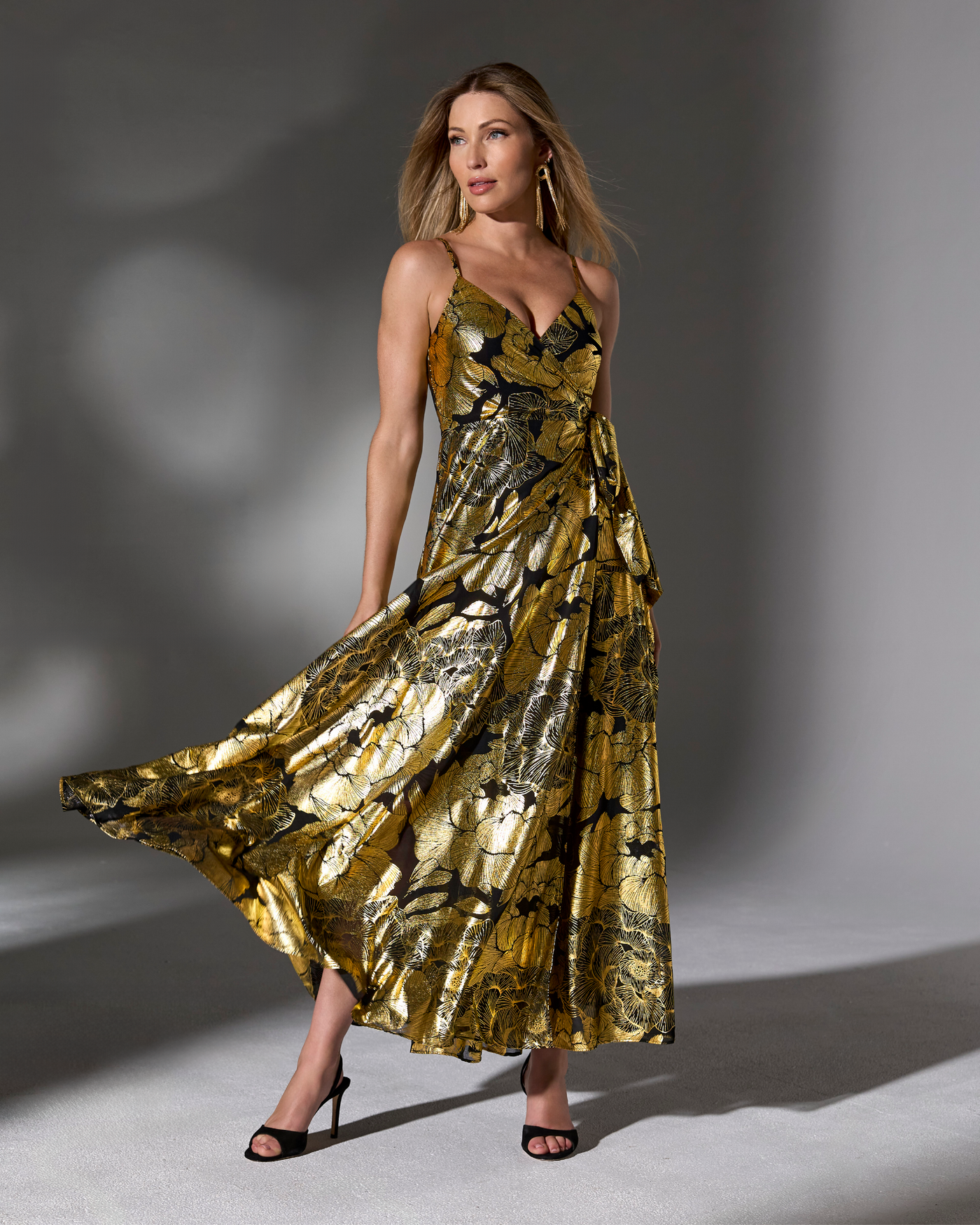 beach wedding dresses romantic Chamring Unique Full Lace Dresses, Elegant Wedd – SposaBridal Women's size:16 autotag_collection_new arrivals Court Train Neckline Wild Bloom Zebra Skirt