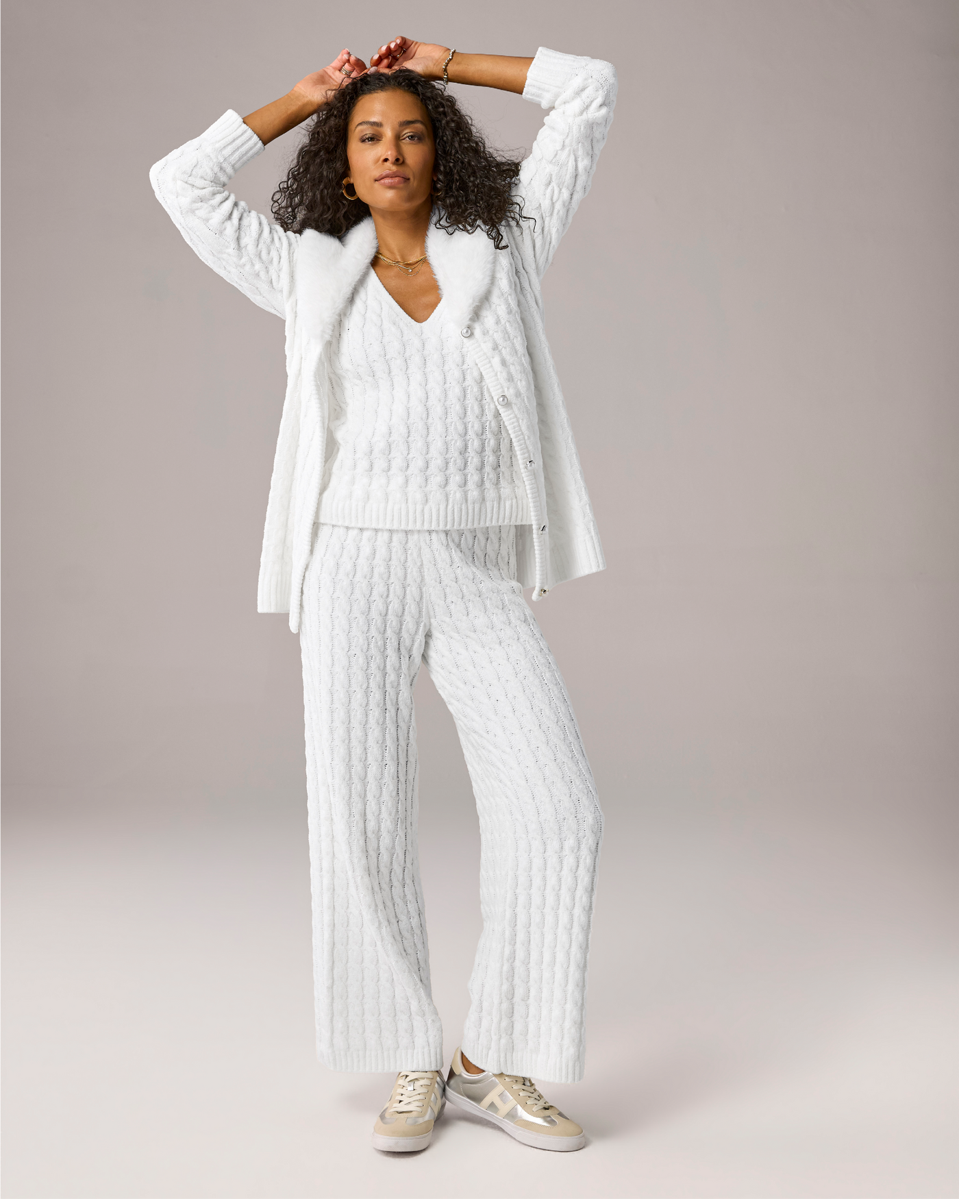 Cable Three Piece Set with Fur Trim White